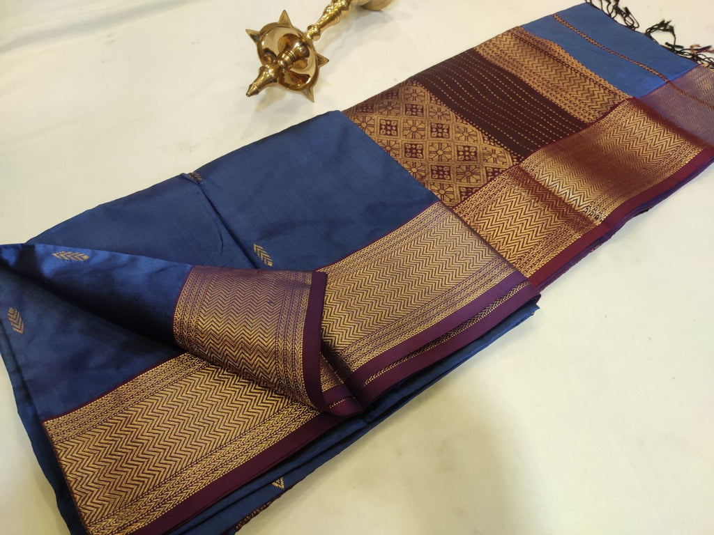 Traditional Maheshwari Handwoven Pure Mulberry Silk Sarees with Rich Weaving Pallu - Blue